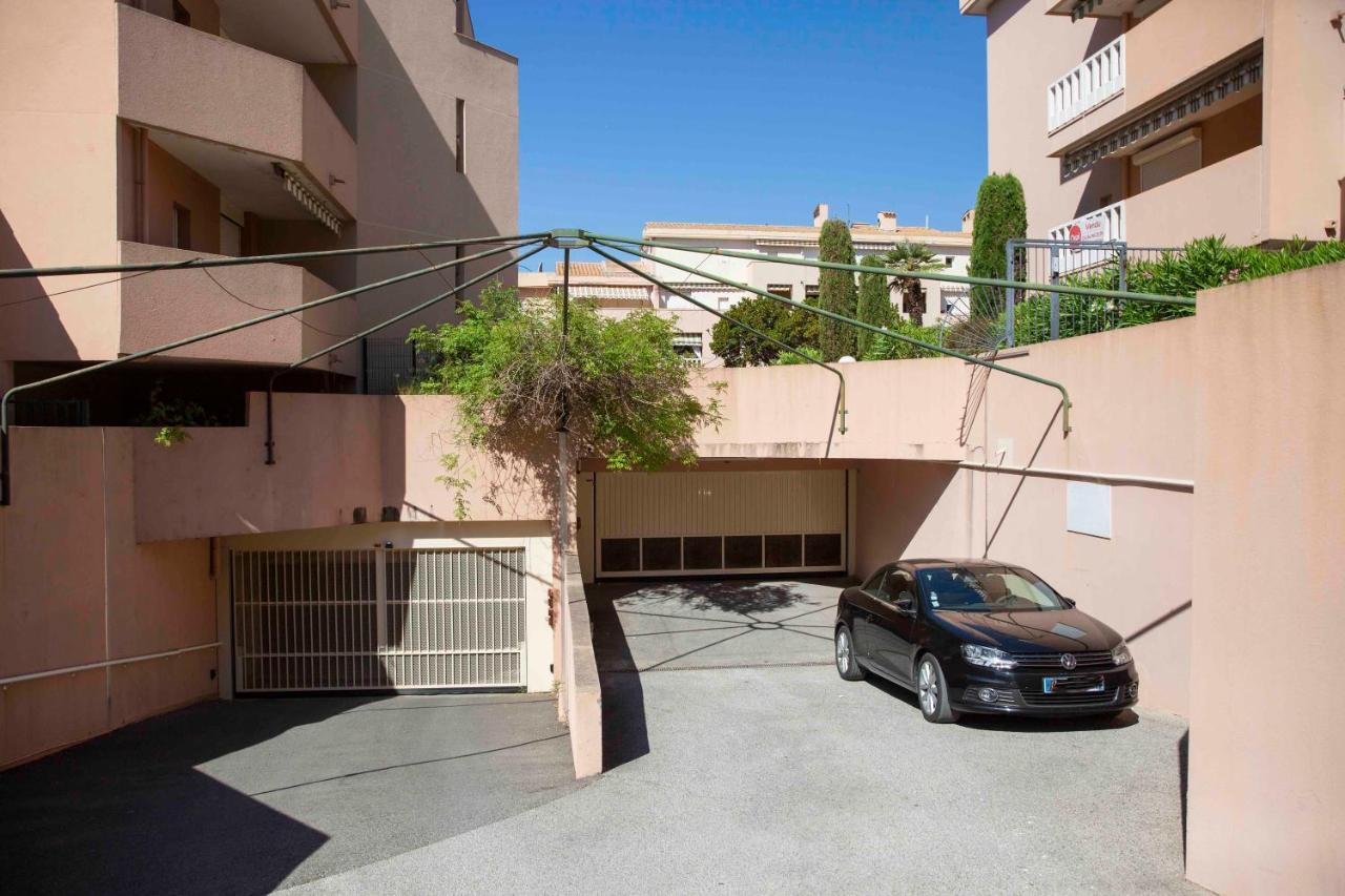 Le Ptit Max Centre Ville - Terrasse Sainte-Maxime Exteriér fotografie